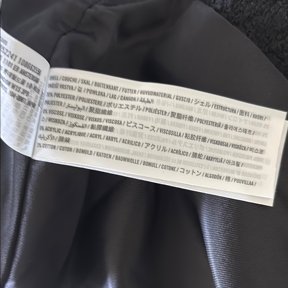 Abercrombie & Fitch Black and Gold Blazer Jacket - Picture 5 of 5